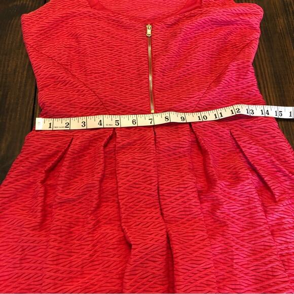 Guess Red Sleeveless A-Line Pleated Dress Women’s Size 6 Midi Minimalist Stretch - Picture 6 of 11
